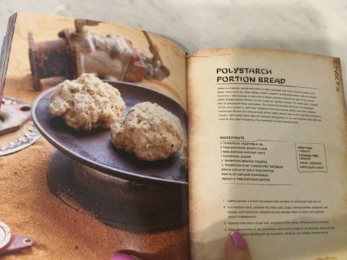 STARWARS : GALAXY'S EDGE : THE OFFICIAL BLACK SPIRE OUTPOST COOKBOOK - Picture 8 of 15
