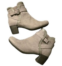 Croft And Barrow Ortholite Gray faux Suede An...