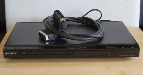 Sony DVD / CD Player w/ SCART Lead, No Remote, Excellent Working Condition.
