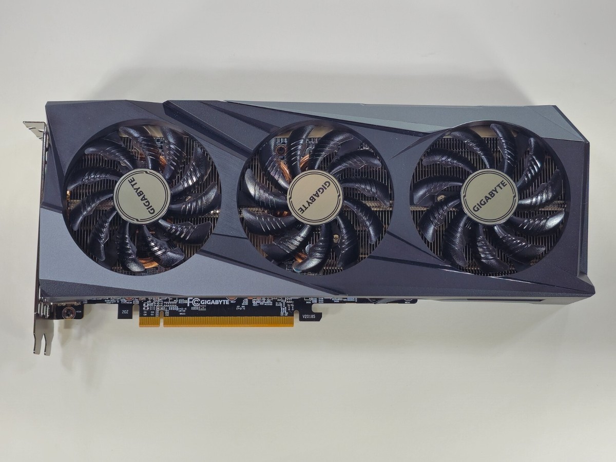 GIGABYTE Radeon RX 7600 GAMING OC 8GB 8G 128-bit GDDR6 PCI-E 4.0