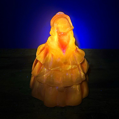 Vintage Boyd Art Glass ''Louise'' Colonial Lady Figurine   Rare 1st Era