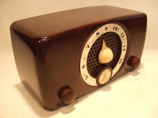 Restored 1952 Vintage Zenith Model K510 Antique Tube Working AM Radio