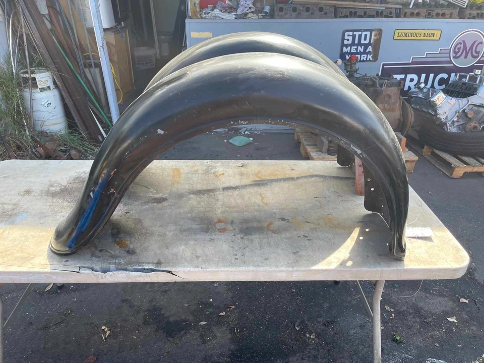 Guardabarros traseros metálicos usados para camioneta Chevy 1934 1935 1936. Foto 3 de 4