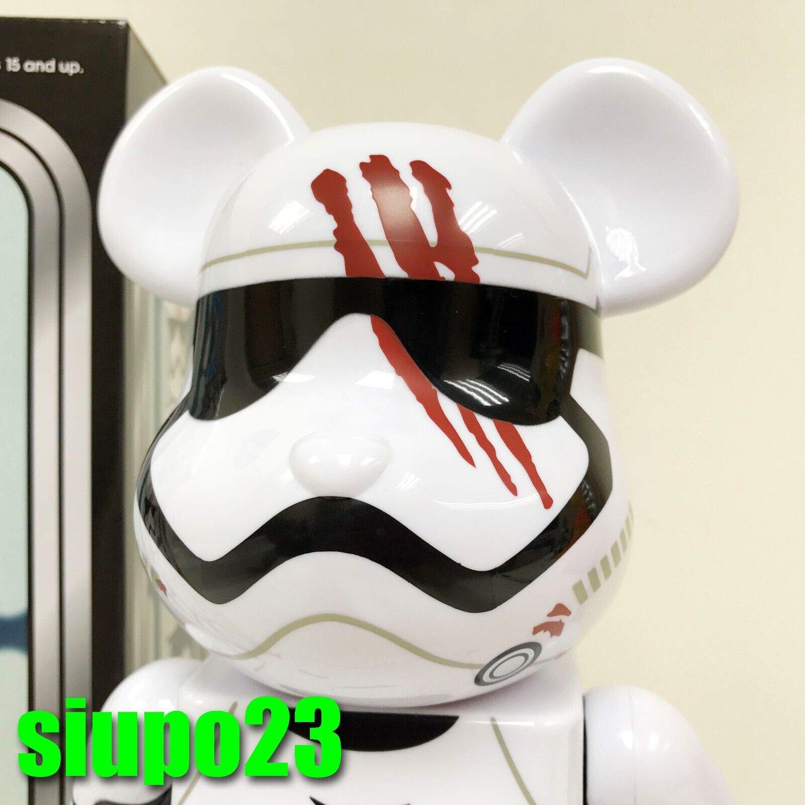Medicom 400% Bearbrick ~ Star Wars Be@rbrick Stomtrooper FN-2187