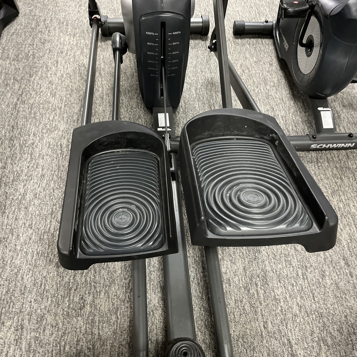 Schwinn 470 Elliptical Excercise Machine New
