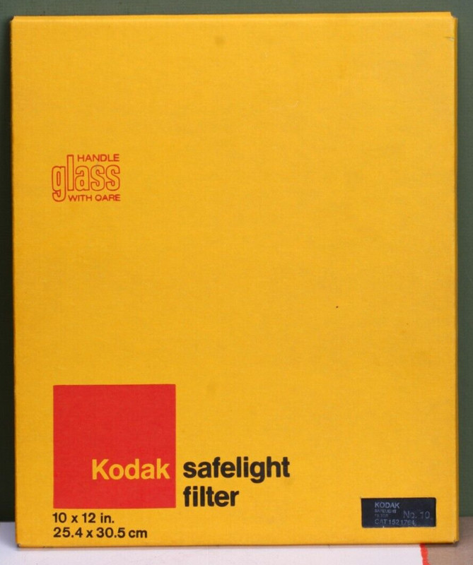 KODAK 10 X 12 Safelight Filter WRATTEN SERIES  #13 Never Used, Brand New.