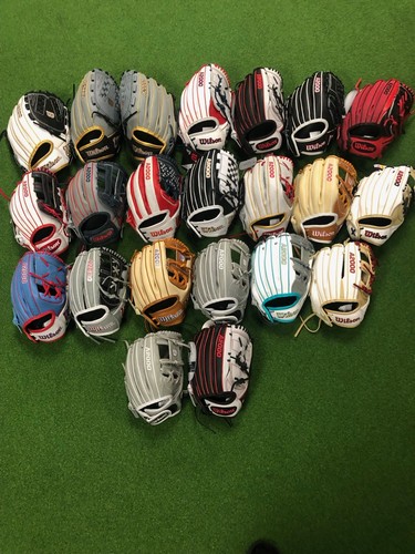 WILSON A2000 FASTPITCH GLOVE ASSORTMENT **WE ARE BATS UNLIMITED** MSRP $299.99 - 第 1/2 張圖片
