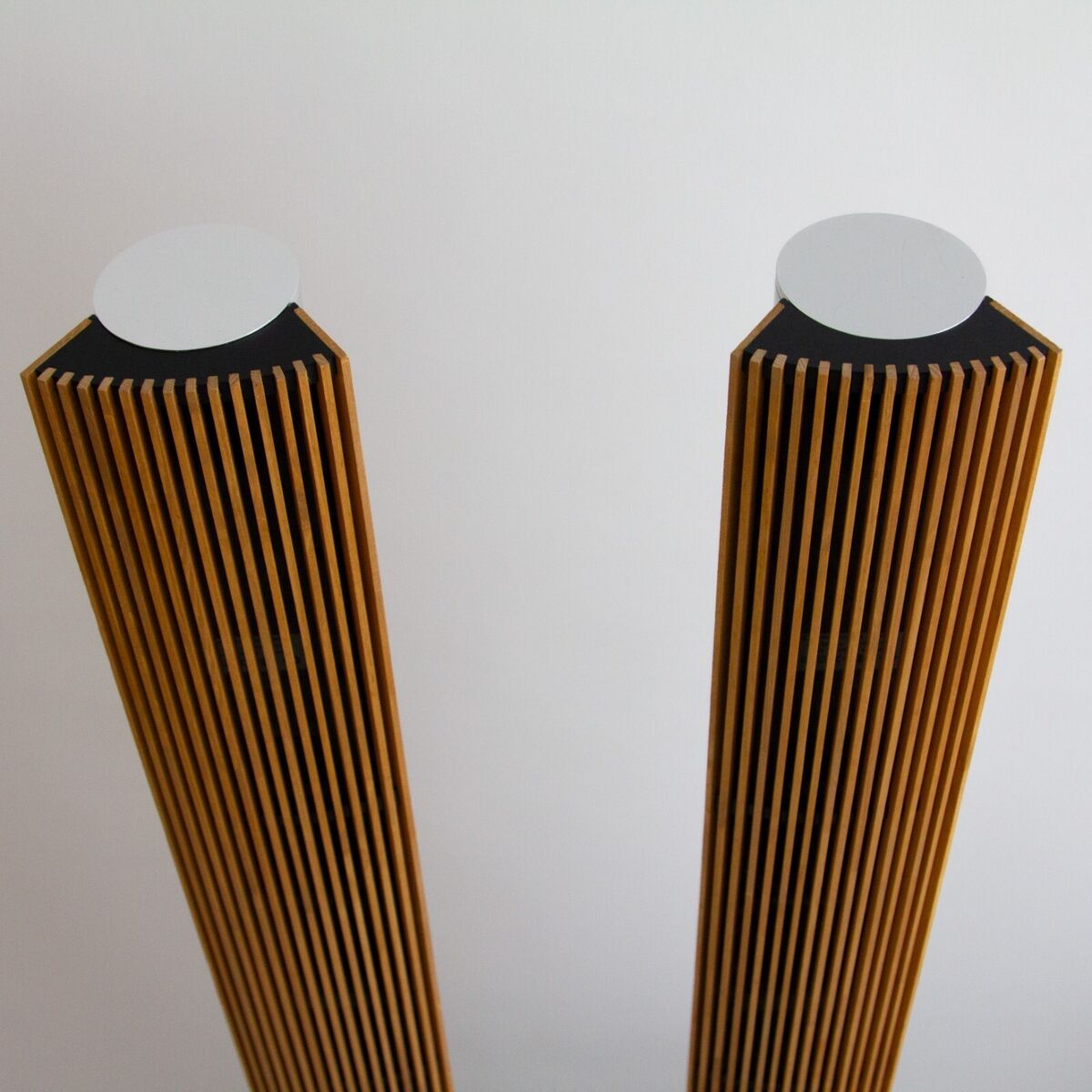 タイムセール bang&olufsen 8000スピーカーカバーです タイムセール bang&olufsen 8000スピーカーカバーです