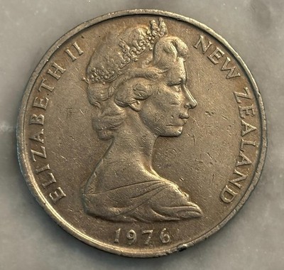 1976 New Zealand 50 Cents Endeavour - VF - Very Fine