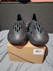 Yeezy Foam Runner Onyx | eBay
