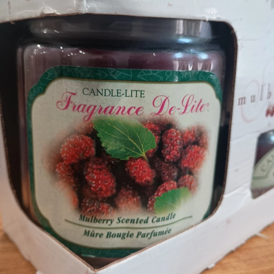 Candle-Lite Mulberry Fragrance Candle Box Gift Set (1) 20 Oz (2) 4 Oz (6) Votive Foto 2 de 4