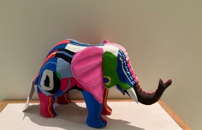 Ozeansohle-Elefant-recycelte gewaschene Flip-Flops-Skulptur/Kunst-Strände-Einzelstück