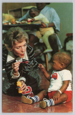 1984 Postcard First Lady Nancy Reagan Visiting Univ of Mississippi Hospital Kids