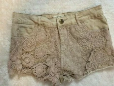 San Joy Size Large Womens Shortie Shorts Tan Lace Overlay Raw Hem Cutt Offs