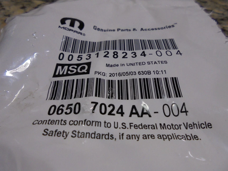 11-24 Jeep Wrangler 05-11 Dodge Dakota Cerradura Puerta Trasera Tornillo Fábrica Mopar Foto 4 de 4