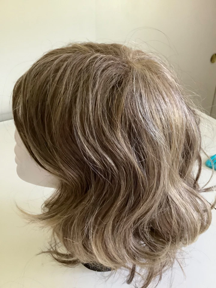 Peluca Tousled Bob de Hairdo Foto 4 de 4