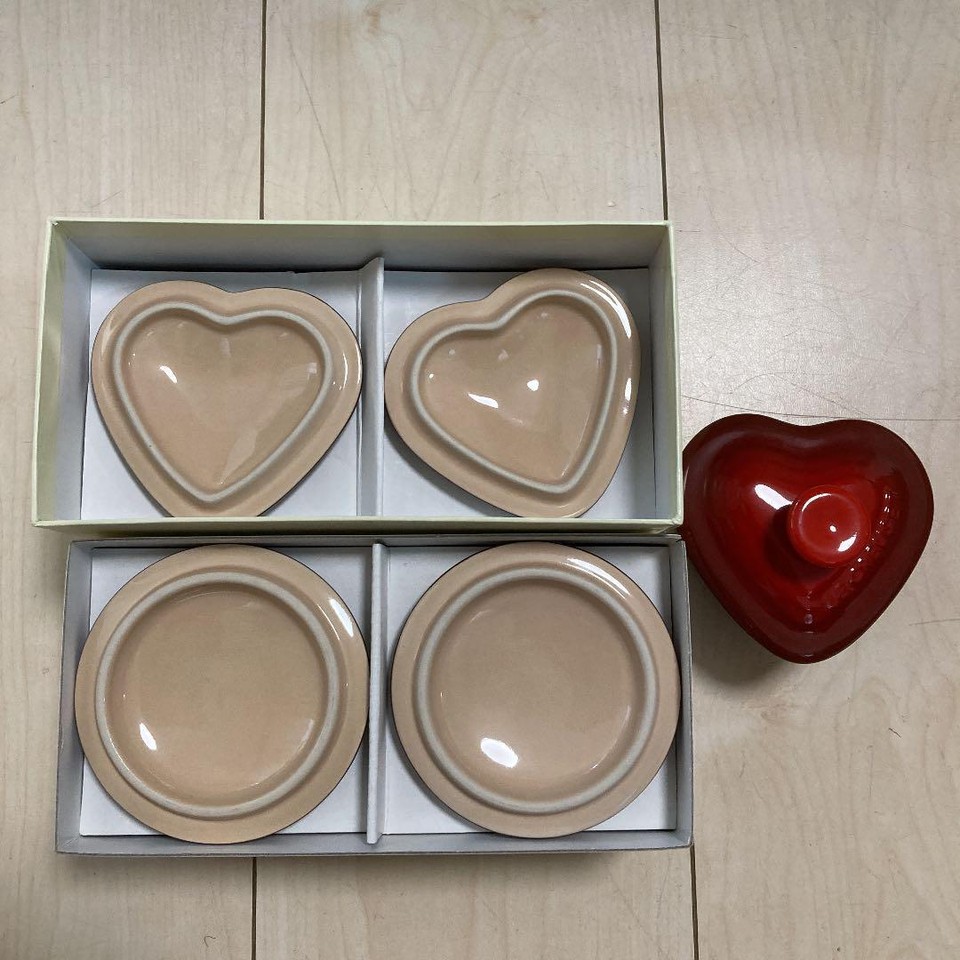 Le Creuset ramekin cocotte set in red Set of 5 eBay