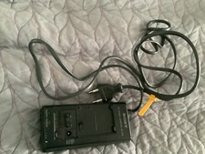 Sony Handycam Battery Pack Charger Power Supply Adapter AC-V30 OEM