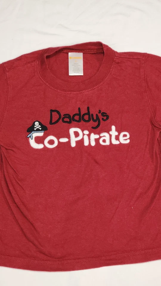 Camiseta Gymboree Niño Borgoña Manga Larga Bordada Papá Copirata 2T Foto 3 de 4