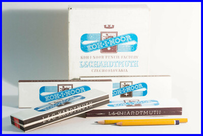 L&C Hardtmuth Koh-I-Noor Händlerpackung, 4 Leer Schachteln, 2 Bleistifte