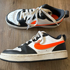 Nike Low Top Lace-Up Sneakers Black/White/Orange Colorblock