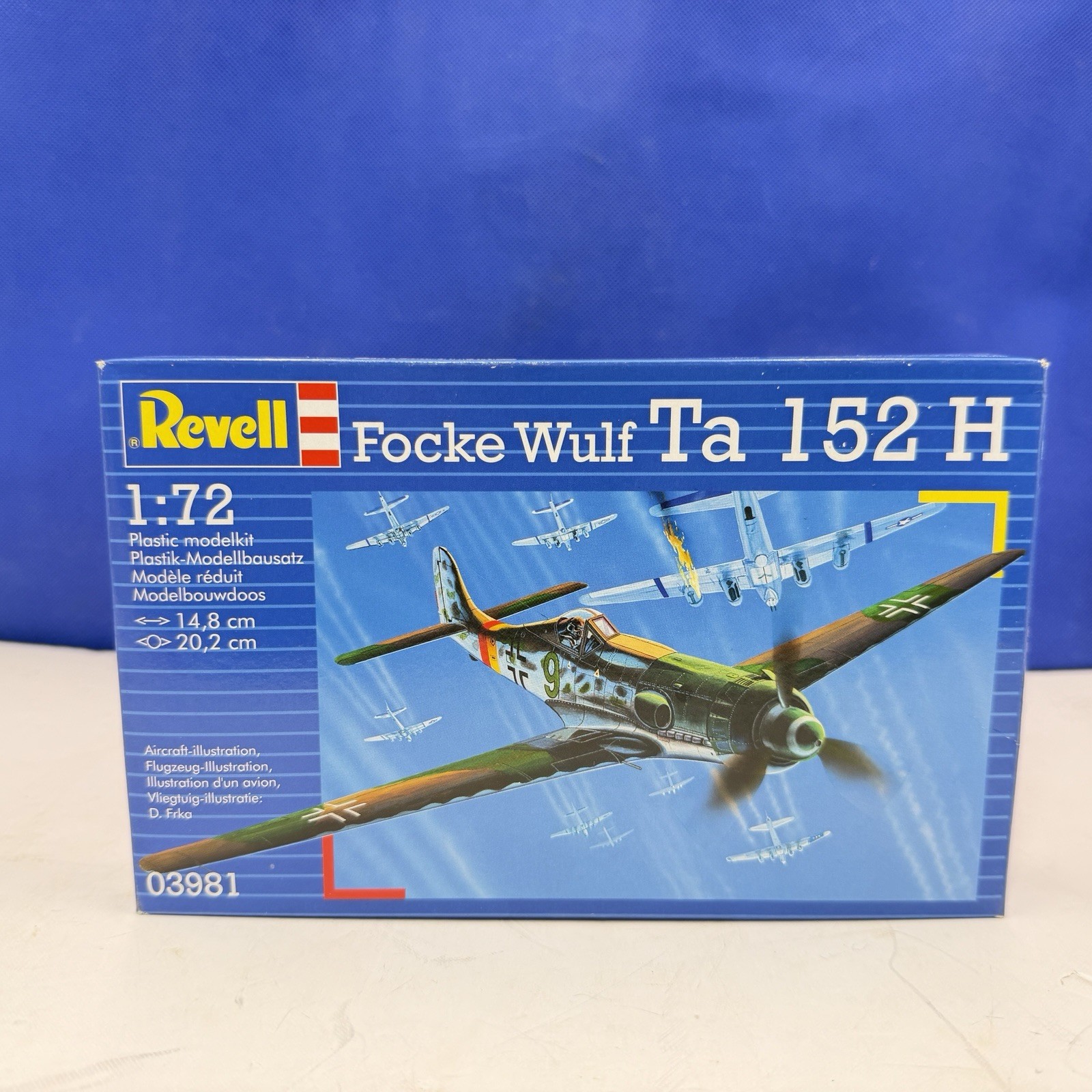 Revell 03981 Focke Wulf TA 152  1/72 Scale Model Kit