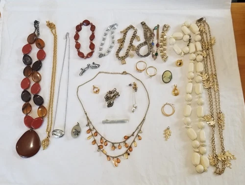 Vintage and Modern Lot of Costume Jewelry Necklaces Pendants Bracelets