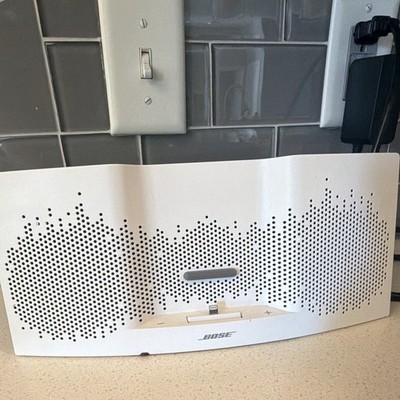 Bose SoundDock XT Audio Dock Speaker White Wired iPod Dock for Apple
