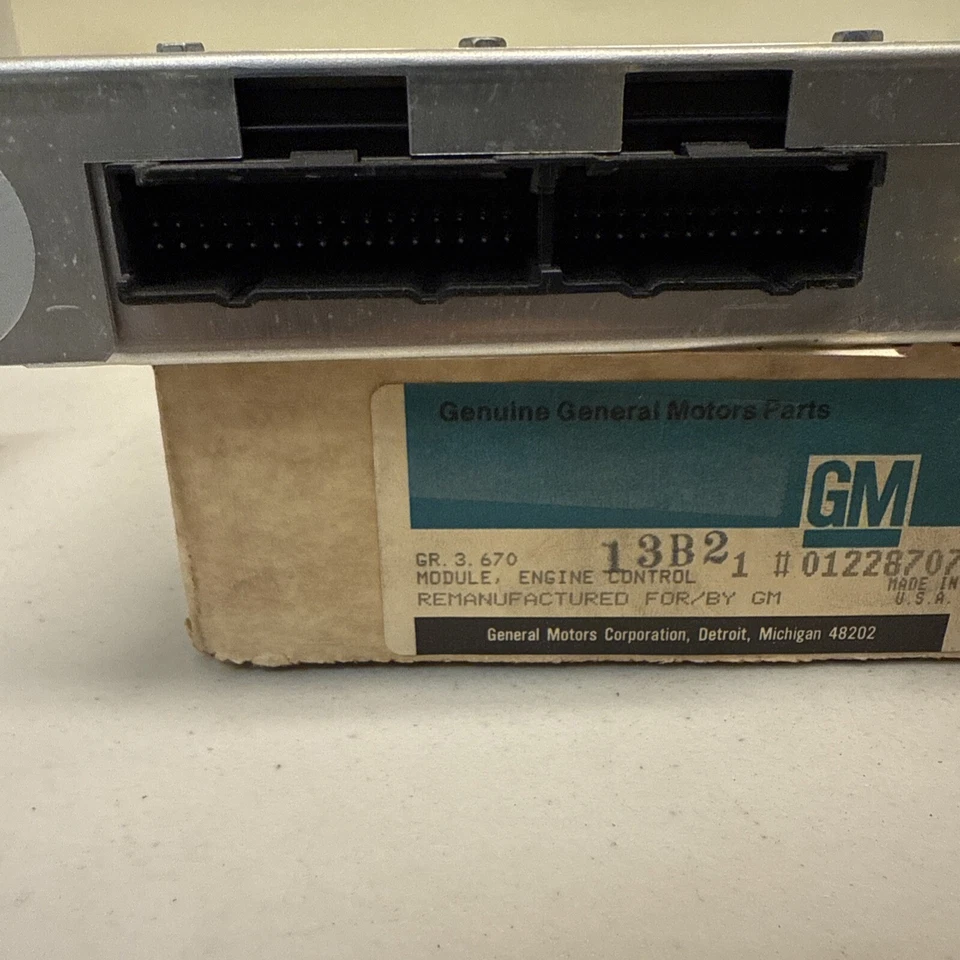 Módulo de control del tren motriz ECM Buick Skylark 1989-91 16198267/1228707 como nuevo de lote Foto 4 de 4