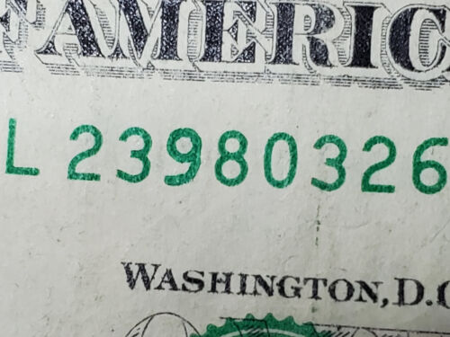 2013 One Dollar Note Over Inked Serial Number, "9" - Afbeelding 1 van 4