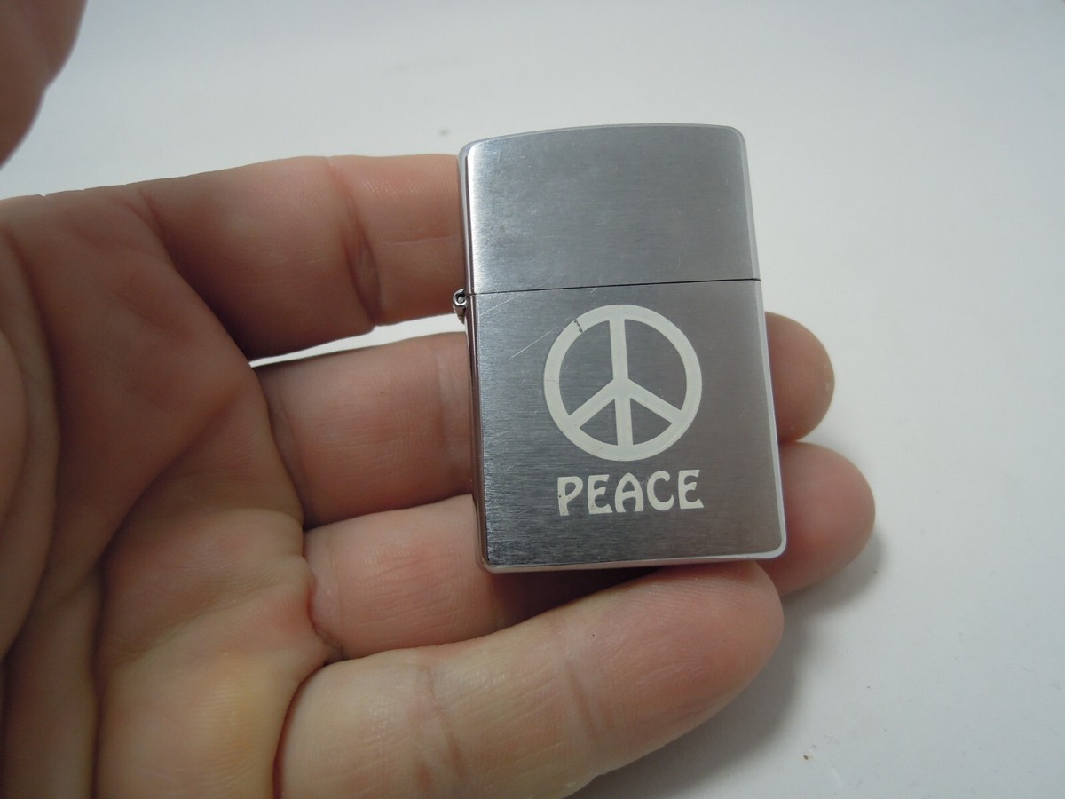 Vintage zippo lighter PEACE (B,04) Bradford.pa.made in U.S.A | eBay
