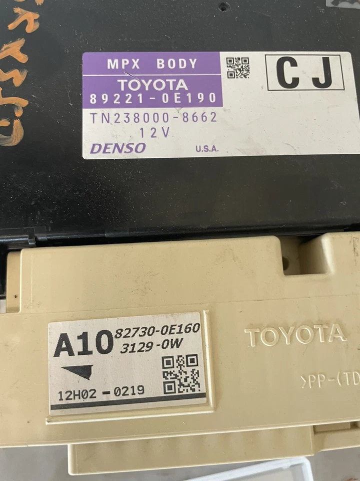 Módulo de control de carrocería de red multiplexado Lexus RX350 2015 89221-0E190 Foto 2 de 4