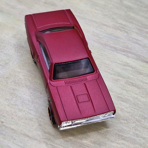 Hot Wheels '70 Plymouth Road Runner Diecast Model 1/64 (67) Excellent Condition - Picture 5 of 6