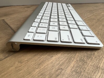Apple Magic Keyboard Genuine Slim Aluminum Wireless Bluetooth