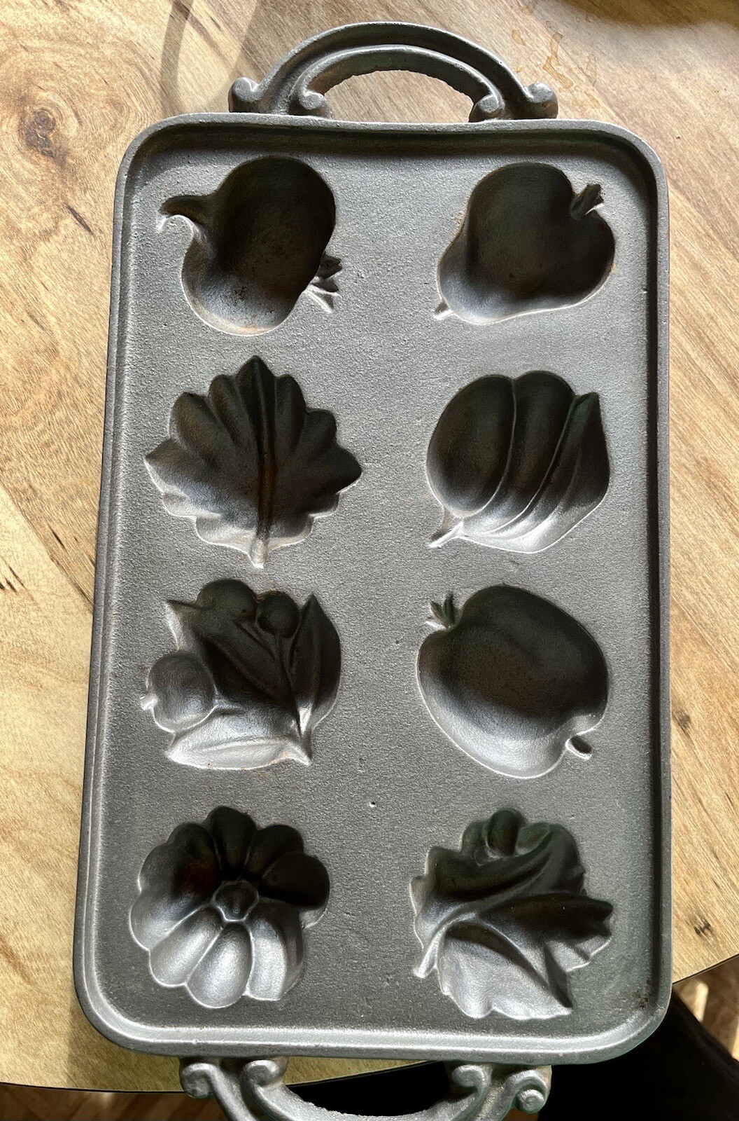 Vintage John Wright Cast Iron Cornbread Muffin Pan