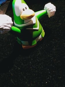 DISNEY CLUB PENGUIN 2â MIX N MATCH FIGURE GREEN TEAM CHEERLEADER! collectable | eBay