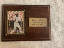 1994 Michael Jordan White Sox Rookie Of The Year Plaque & Card. rookie card picture