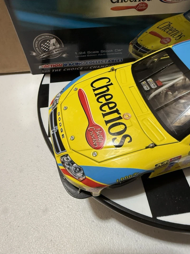 RARO* Bobby Labonte #43 Cheerios 2008 CUNA 1/24 Nascar Diecast Foto 3 de 4