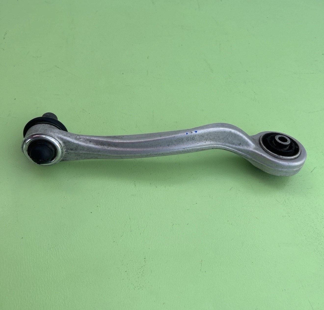 Bentley Flying Spur 2006-2010 REAR+RIGHT Control arm P/N 3W0407510