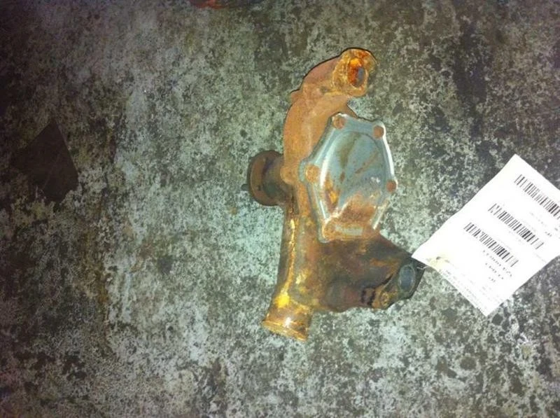 88 89 90 91 92 93 94 95 CHEVY 1500 PICKUP BOMBA REFRIGERANTE 6-262 4,3 litros Foto 4 de 4