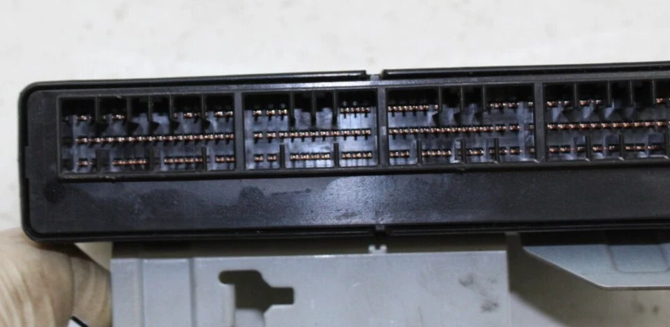 Subaru Forester X XS XT 2010 unidad integrada antirrobo OEM P/N 88281SC530 Foto 3 de 4