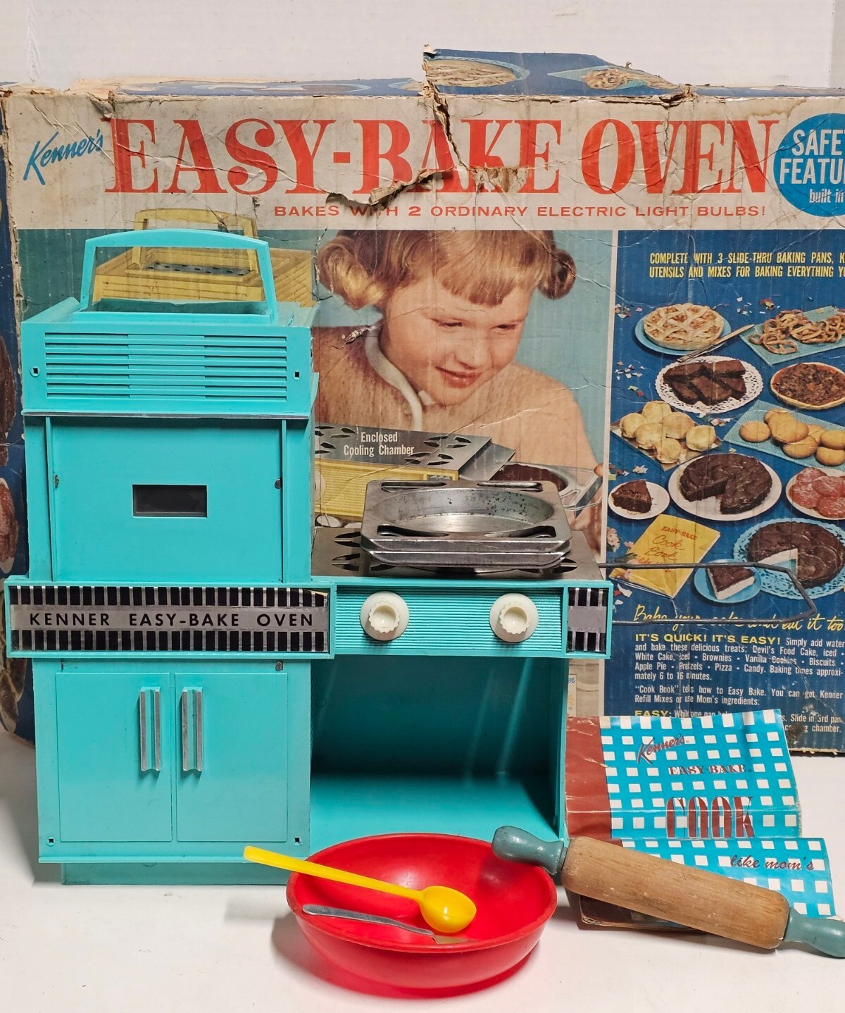 VTG 1964 Kenner Turquoise Easy Bake Oven w/3 Pans, Rolling Pin, Spatula &amp; Box