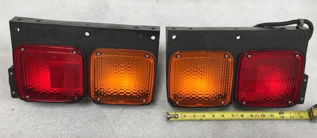 JDM IKI 4159 UNIVERSAL BOX TRUCK TRAILER TRACTOR BOAT REAR TAIL
