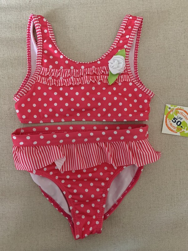 New Beatiful 2 Pcs Set Girl Bikini Size 4T Color Pink White