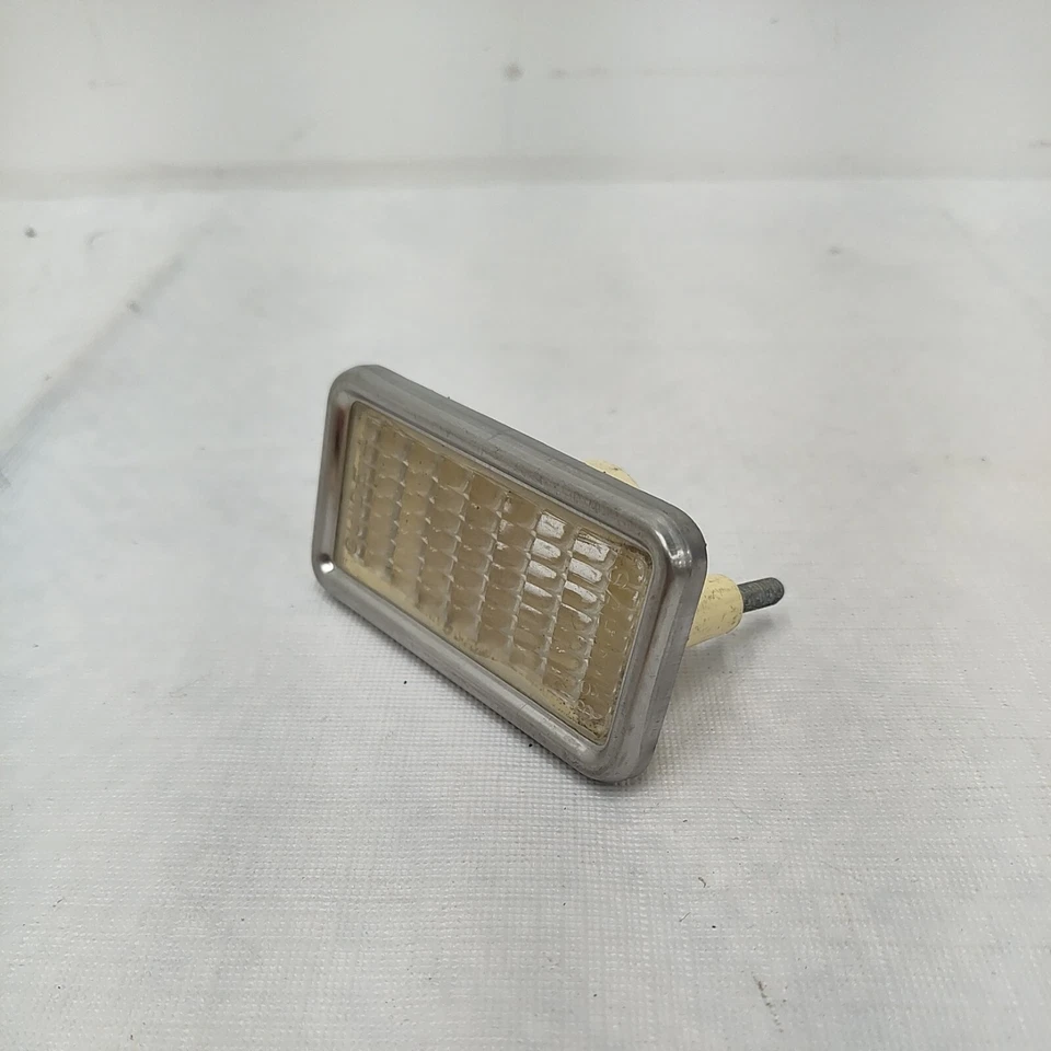 Lámpara de luz marcadora frontal y bisel lente transparente original 68-69 C3 Corvette BUENO Foto 4 de 4