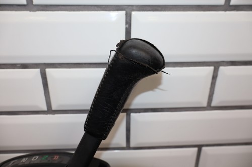 95-97 LandCruiser 96-98 LX450 Base Model Auto Trans Floor Shifter W/Worn Knob - Picture 8 of 21