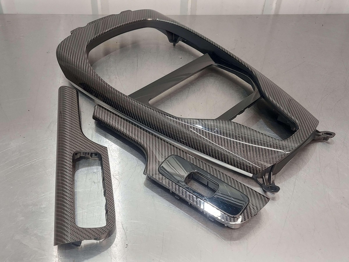 2022 MERCEDES S-CLASS SL63 AMG DOORS & CONSOLE CARBON FIBER TRIM