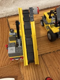 Lego City Cargo Terminal 2013 INComplete RETIRED READ DESC