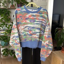 Nike Sportswear Oversized Sweatshirt Multicolor. Cropped. Size Small. PTP: 27 .