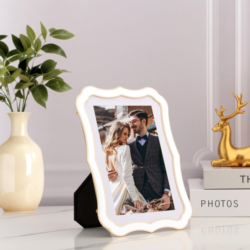 High-End Zinc Alloy 5x7'' White Picture Frame - Classic Vintage Scalloped Des... - Picture 2 of 9